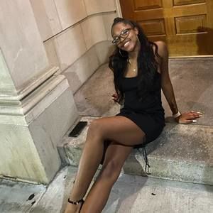 Meet your Posher, Maya